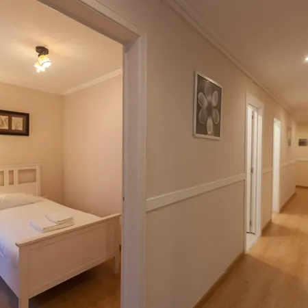 Апартаменты Flh Bairro Alto Artistic With View
